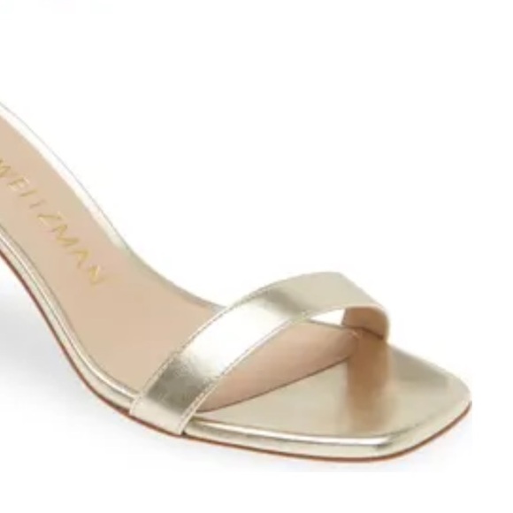 STUART WEITZMAN Nudistcurve
GOLD LEATHER ANKLE STRAP BLOCK HEEL SANDAL SIZE 7 - Picture 4 of 12